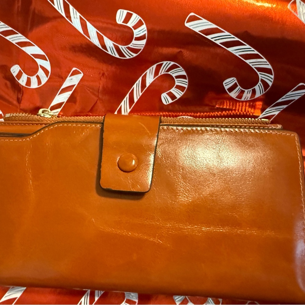 Elegant Tan Leather Wallet